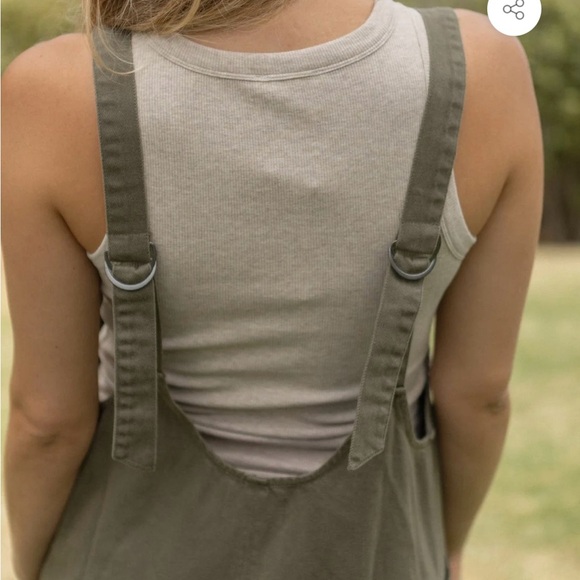 Like New Neuflora Verona Shortalls | Size Small - Picture 2 of 5